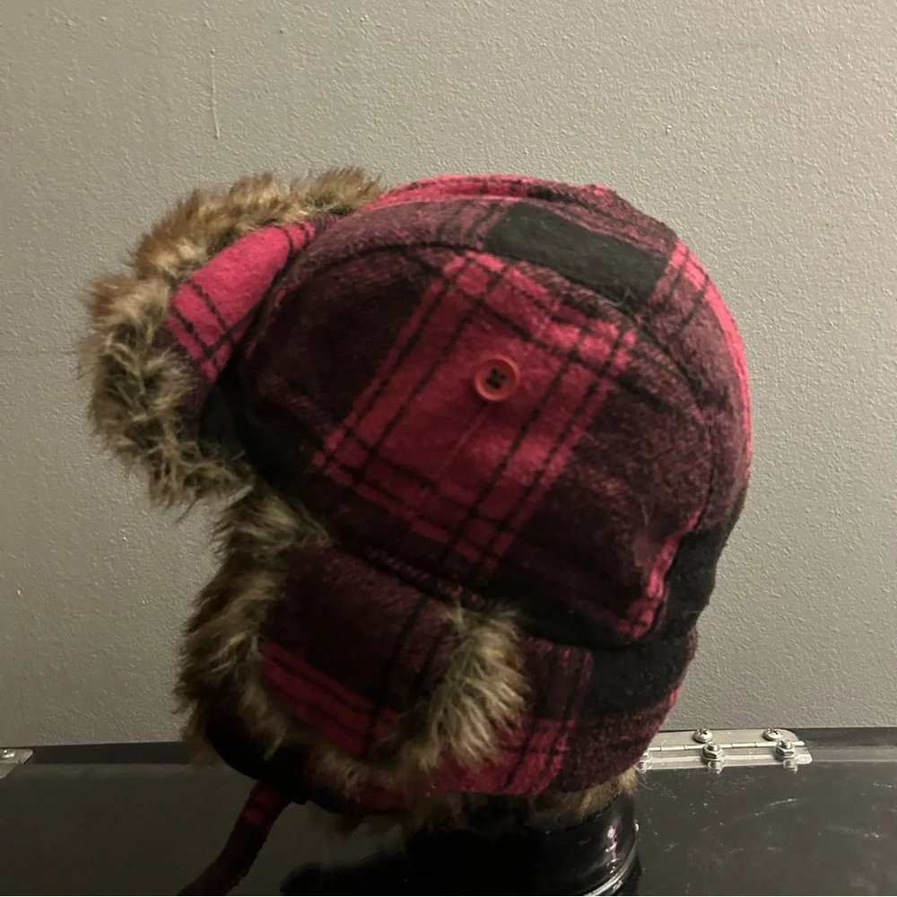 Black Canyon Outfitters Hat Womens OSFA Pink Plaid Mall Cyber Goth‎ Emo Faux Fur